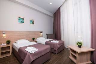 Гостиница Пеликан Краснодар Стандартный Семейный номер-1